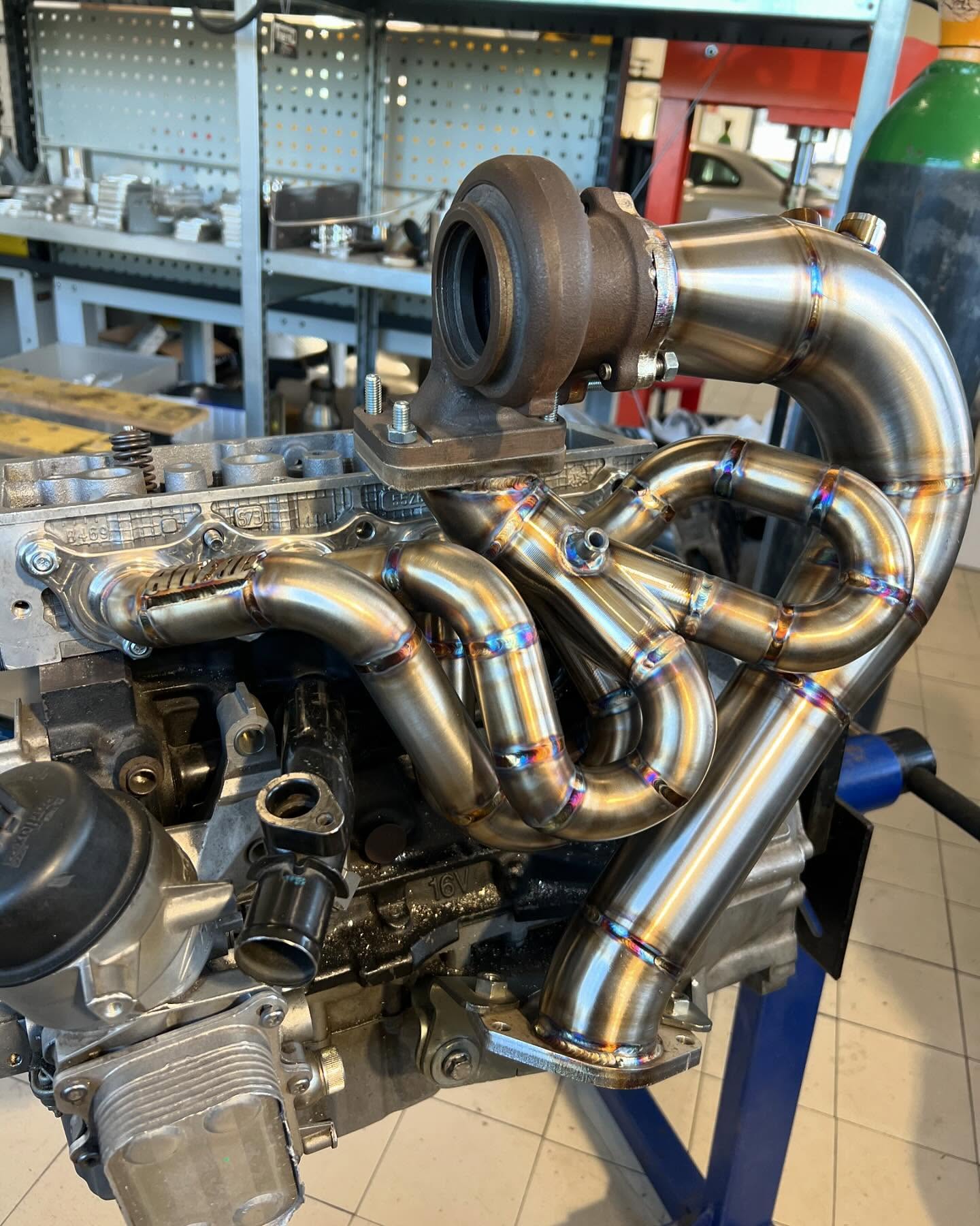 COLLETTORI AR FABRICATION image 3