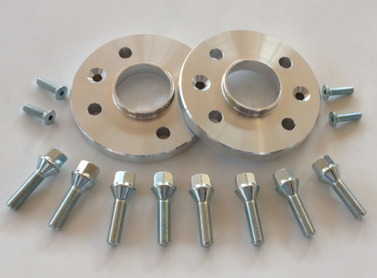 Coppia distanziali 500 abarth spessore 16 mm con bulloneria